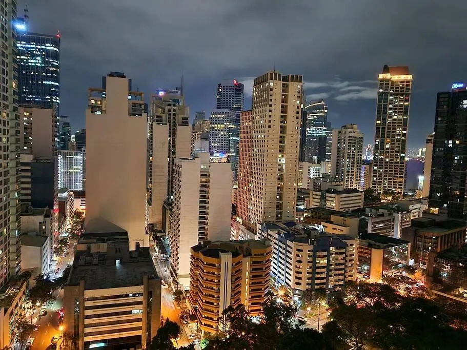 Cosy Kl Tower With Parkview Balcony, Pool, Gym, Sauna Near Greenbelt 100Mbps Manila Appartamento